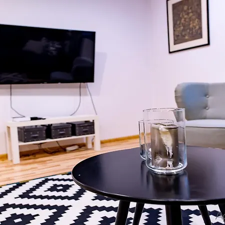 No. 2a By Apart Service Apartment Krakau